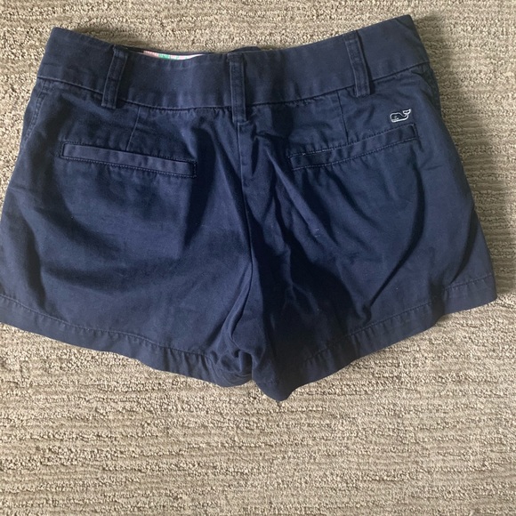 Vineyard Vines shorts size 0 - Picture 2 of 3